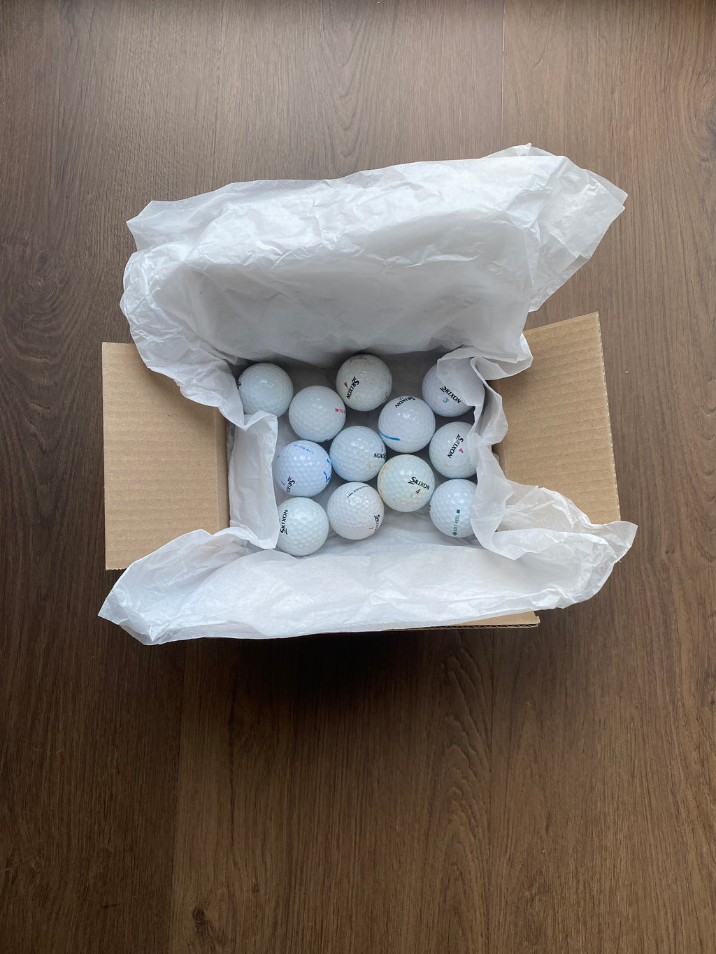 Srixon Lakeballs sortiert im Eimer, Lagerbestand bei SecondTee