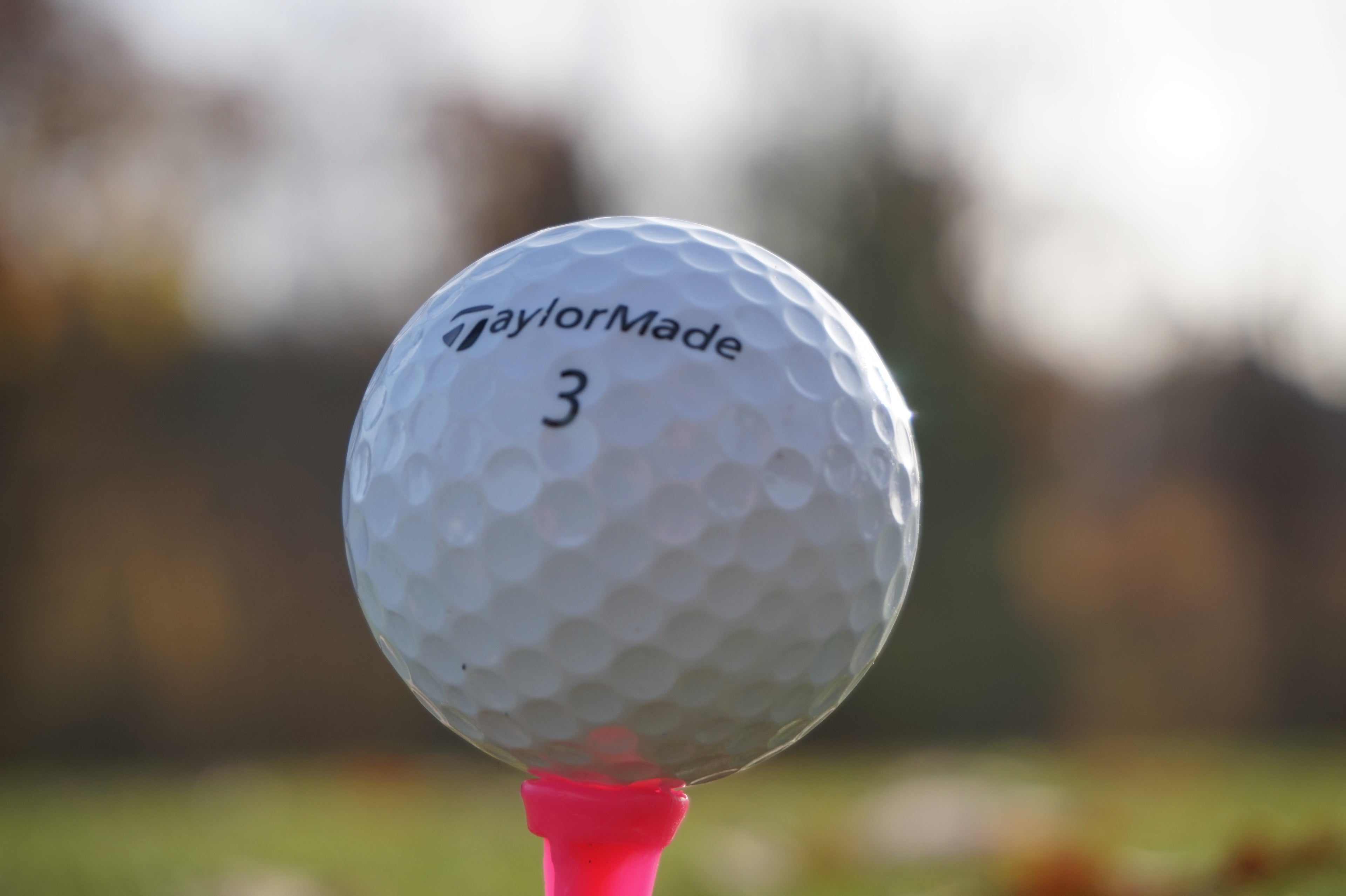 TaylorMade Golfbälle – Refurbished – Hohe Distanz & Kontrolle zum Top Preis
